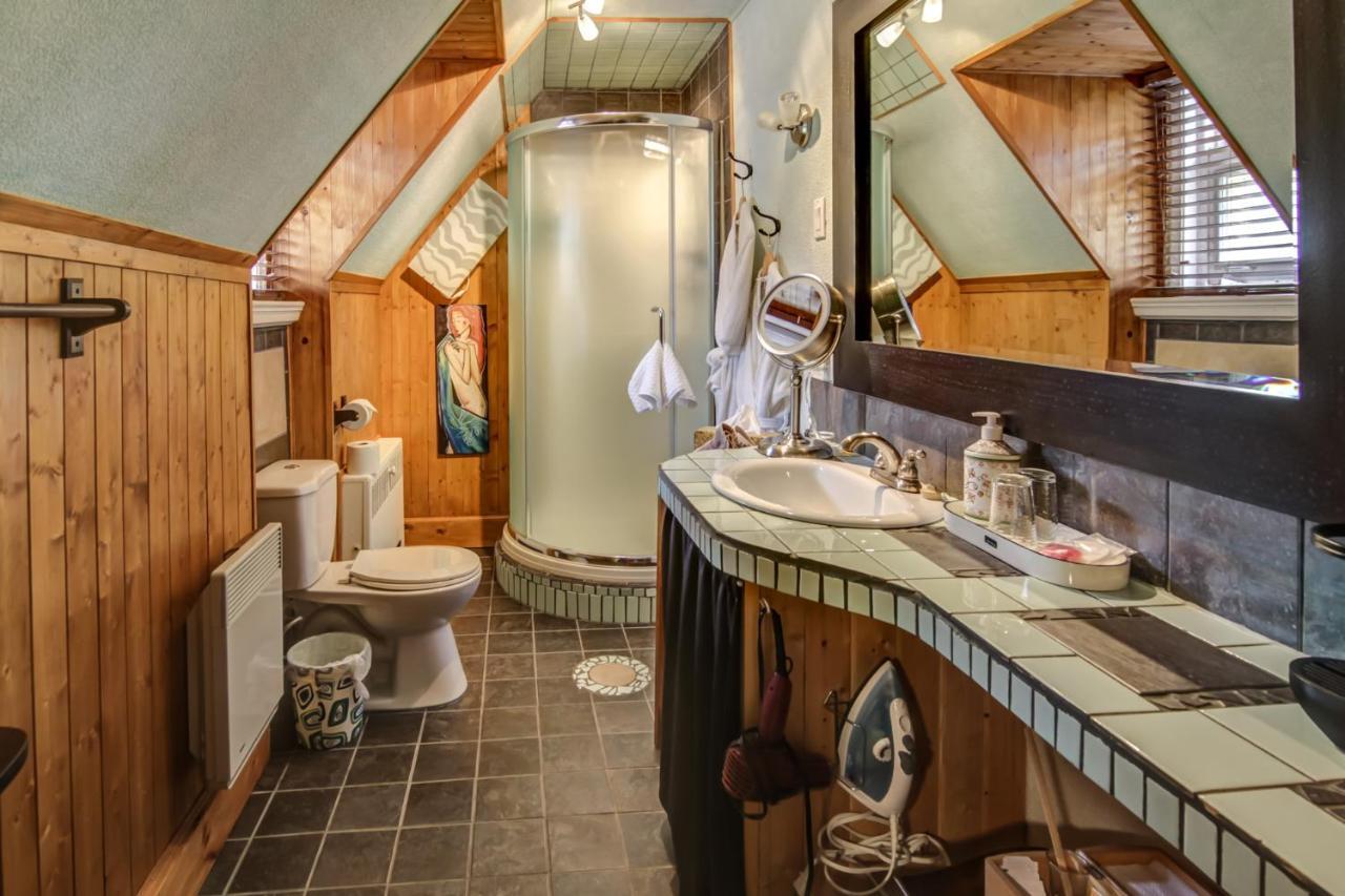 Chateau Murdock Gite Et Esthetique 1950 Chicoutimi 외부 사진